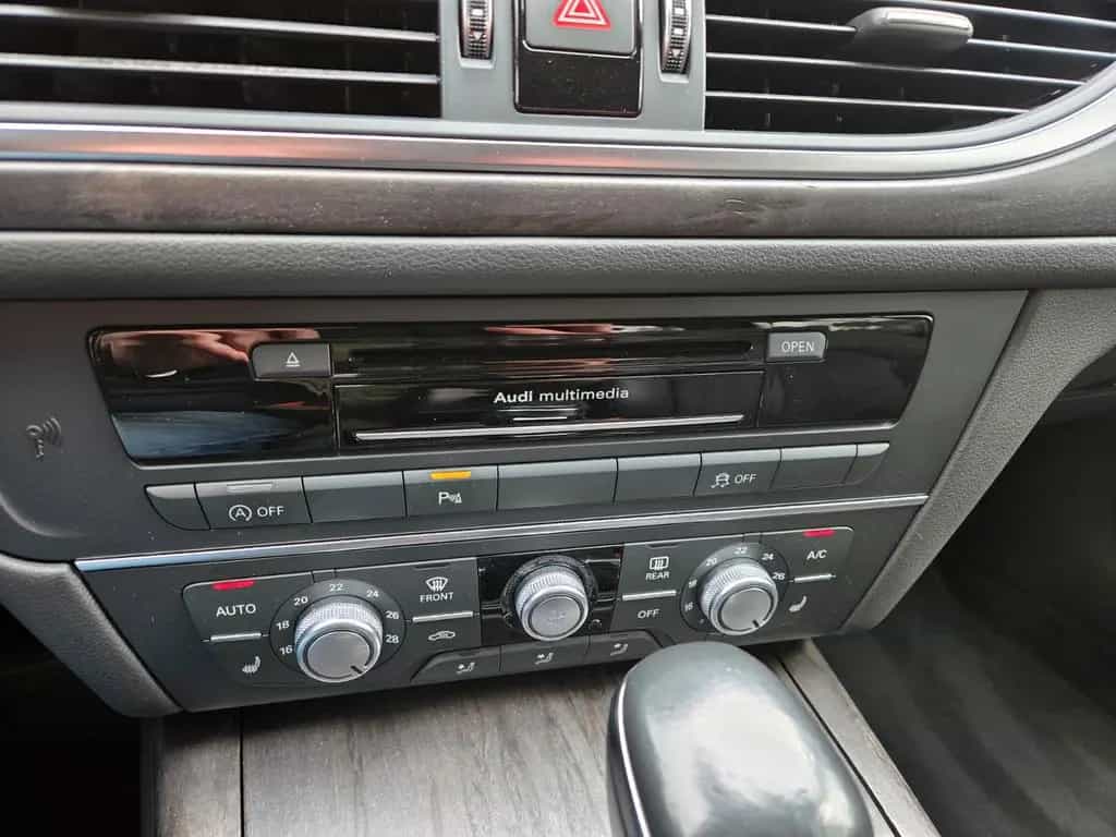 Audi A6 Lim. 3.0 TDI quattro Navi Automatik KeyLessGo 10/2017-photo-25