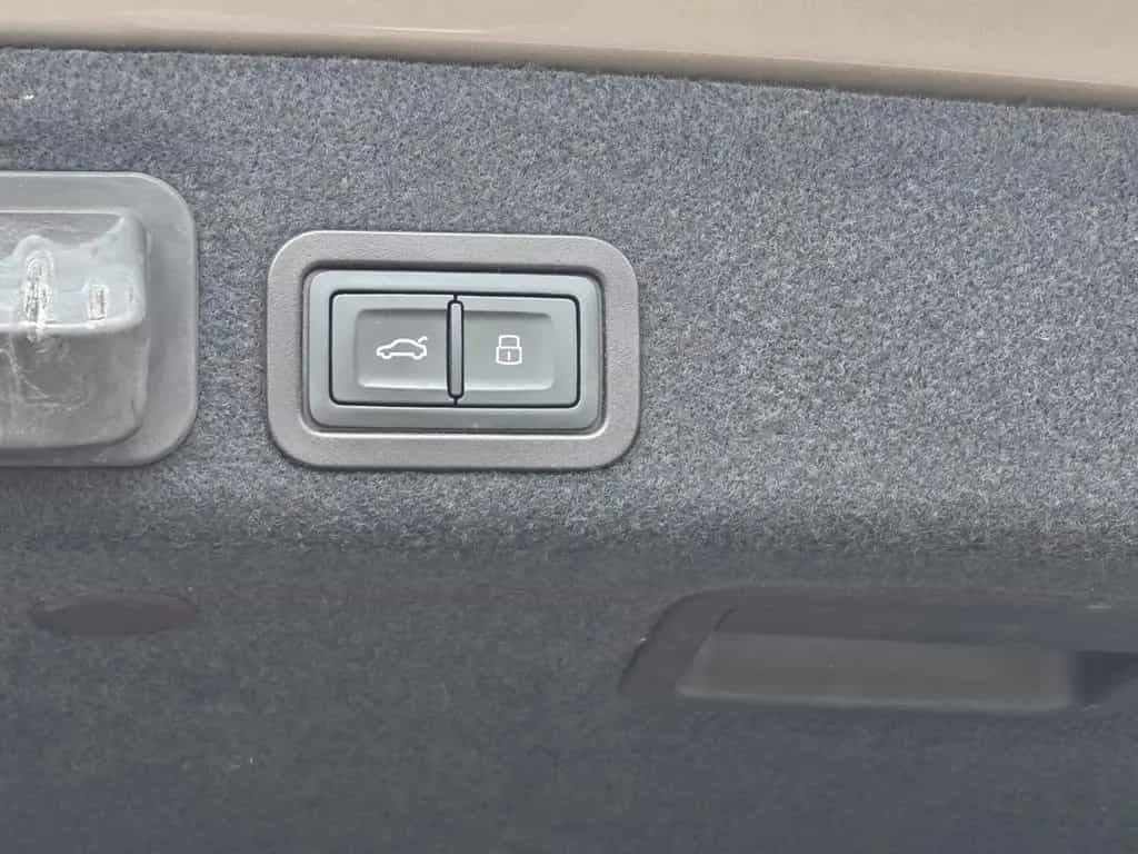 Audi A6 Lim. 3.0 TDI quattro Navi Automatik KeyLessGo 10/2017-photo-33