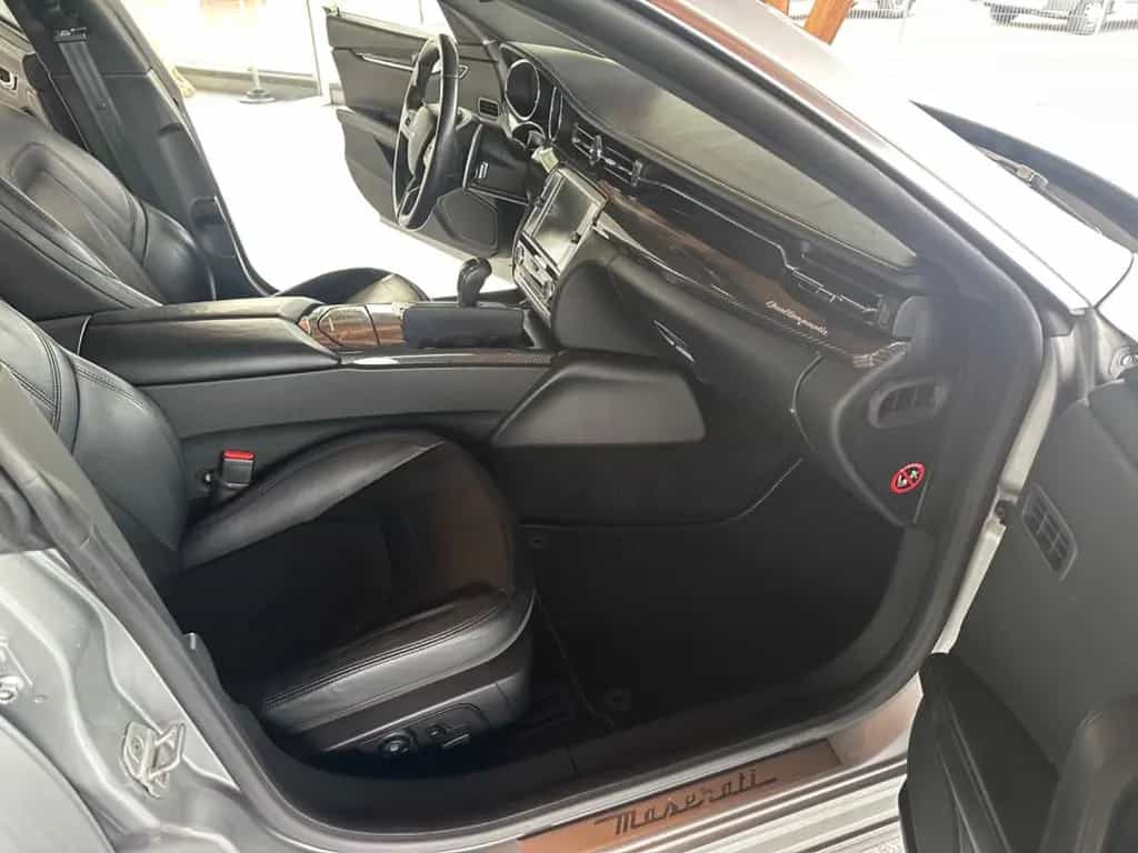 Maserati Quattroporte Kamera Glasdach Business-Paket 02/2014-photo-6