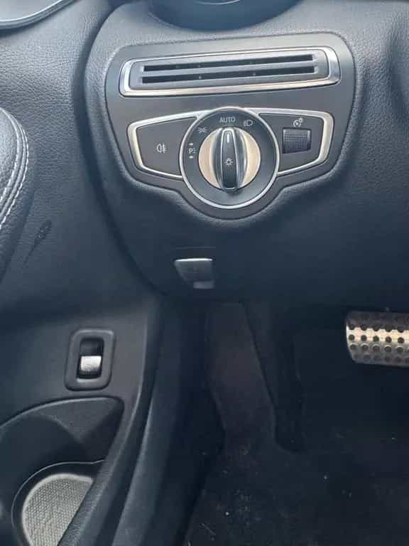 Mercedes-Benz C 200 AMG///Schiebedach/TÜV 06.26 11/2018-photo-14