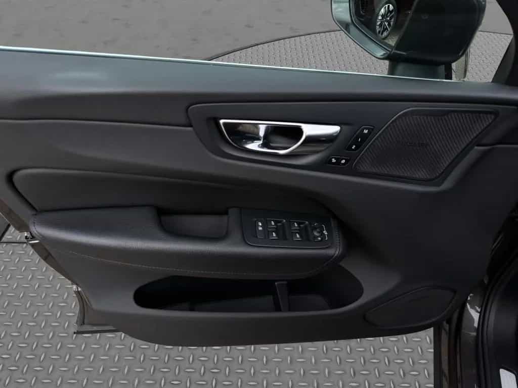 Volvo XC60 B4 Inscription AWD/AHK/Standhz/BLIS/20Zoll 10/2020-photo-11
