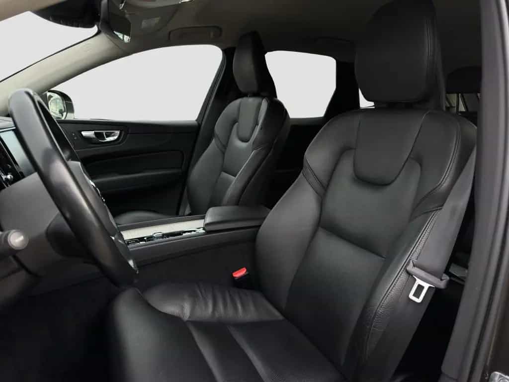 Volvo XC60 B4 Inscription AWD/AHK/Standhz/BLIS/20Zoll 10/2020-photo-12