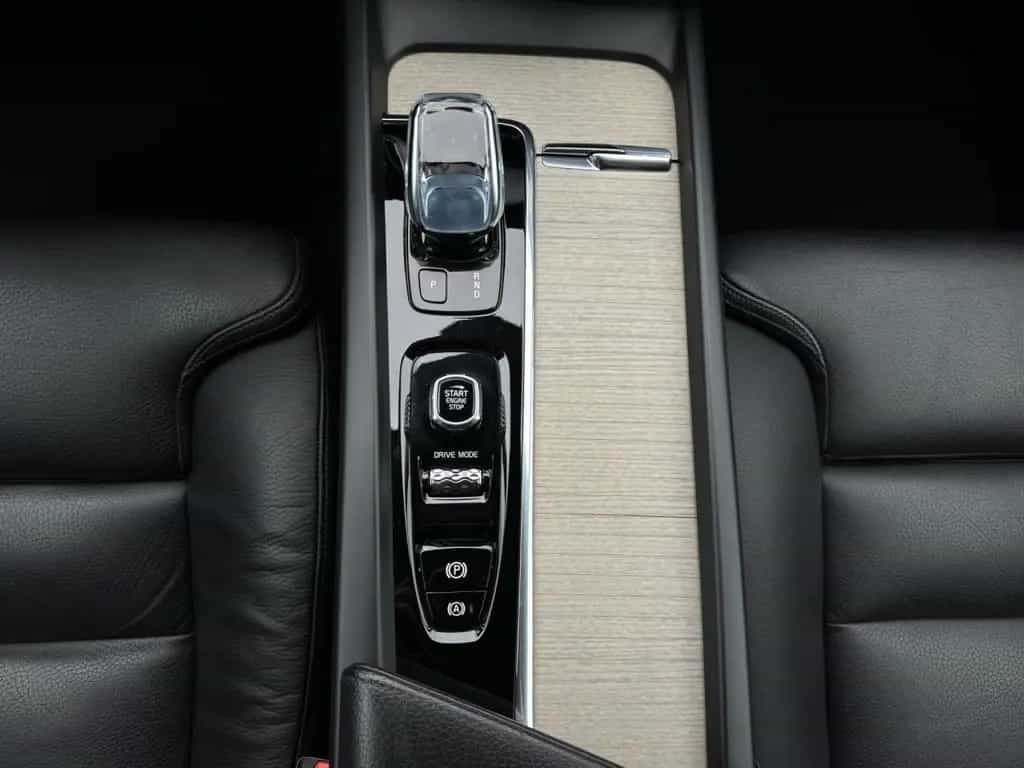 Volvo XC60 B4 Inscription AWD/AHK/Standhz/BLIS/20Zoll 10/2020-photo-21