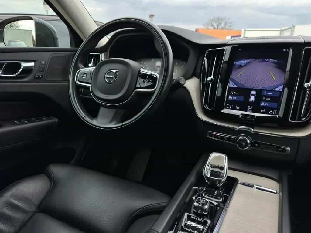 Volvo XC60 B4 Inscription AWD/AHK/Standhz/BLIS/20Zoll 10/2020-photo-22