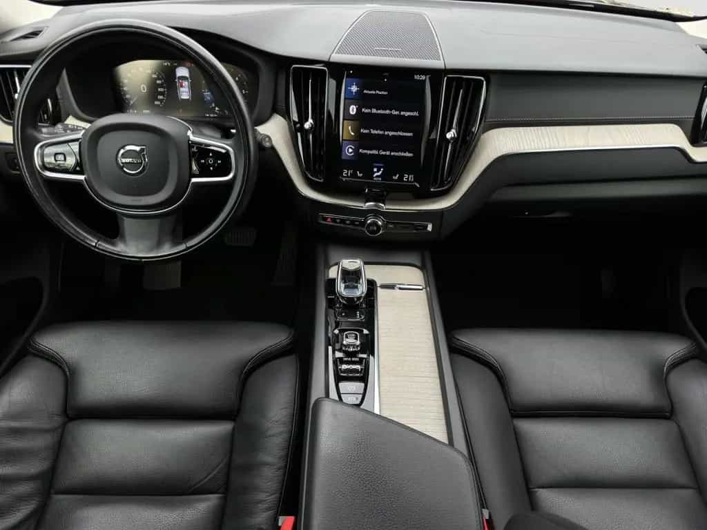 Volvo XC60 B4 Inscription AWD/AHK/Standhz/BLIS/20Zoll 10/2020-photo-9