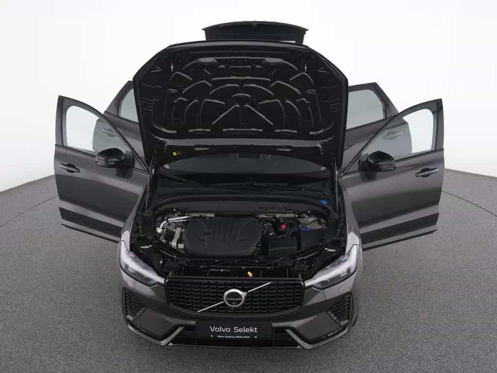 Volvo XC60 B5 AWD  Plus Dark+WINTERPAK+360°+ACC+BLIS 05/2025-photo-12
