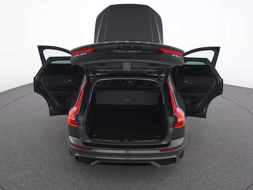 Volvo XC60 B5 AWD  Plus Dark+WINTERPAK+360°+ACC+BLIS 05/2025-photo-13