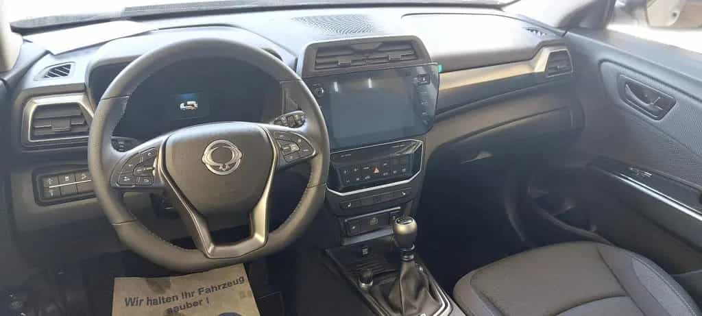 KGM Tivoli 1.5 T-GDI Nomad 6MT 2WD null-photo-6