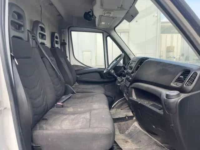 Iveco Daily 12/2016-photo-9