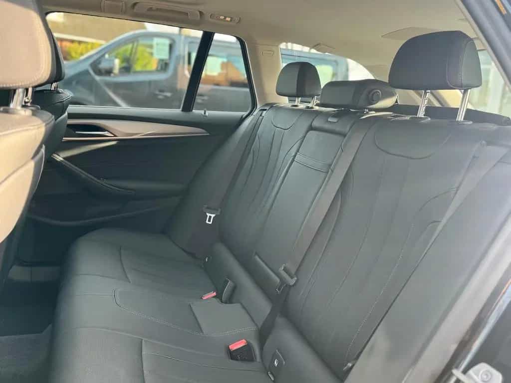 BMW 5 Series 520 5 Touring 520 d 10/2022-photo-10