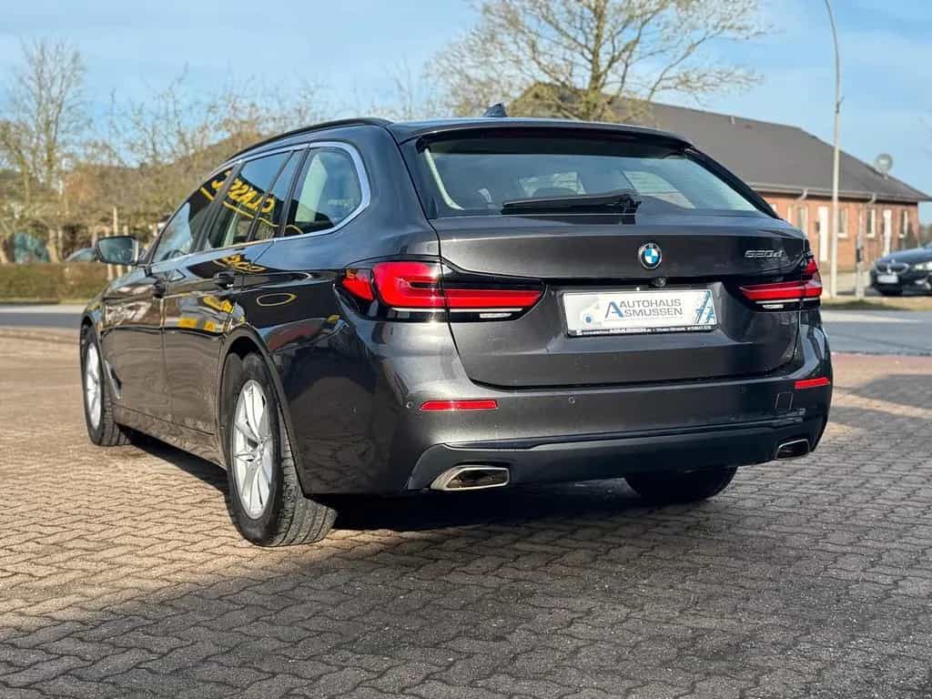 BMW 5 Series 520 5 Touring 520 d 10/2022-photo-3
