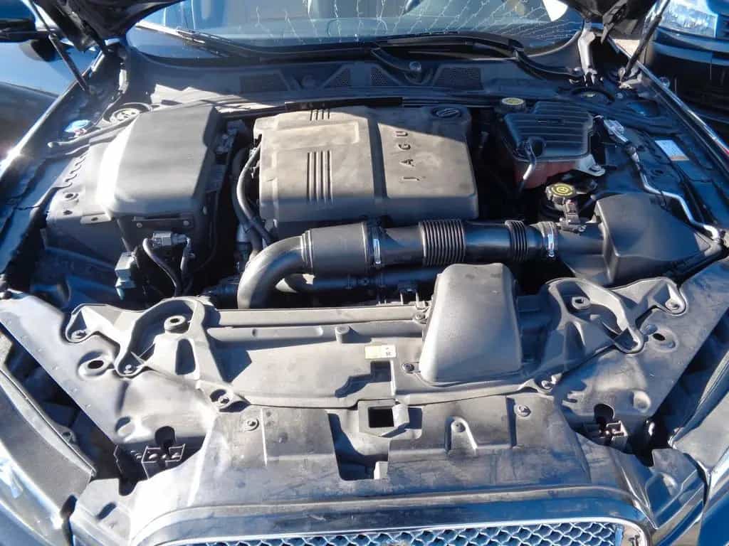 Jaguar XF 2.2 D 190 CV 01/2012-photo-13