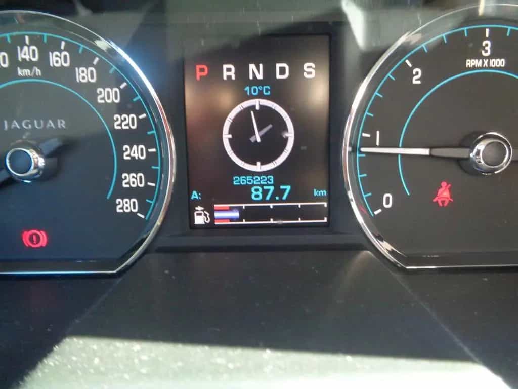 Jaguar XF 2.2 D 190 CV 01/2012-photo-4