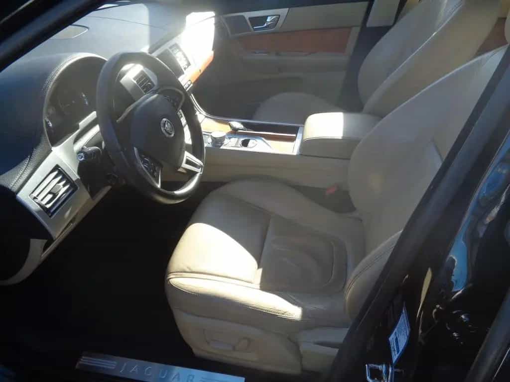 Jaguar XF 2.2 D 190 CV 01/2012-photo-5