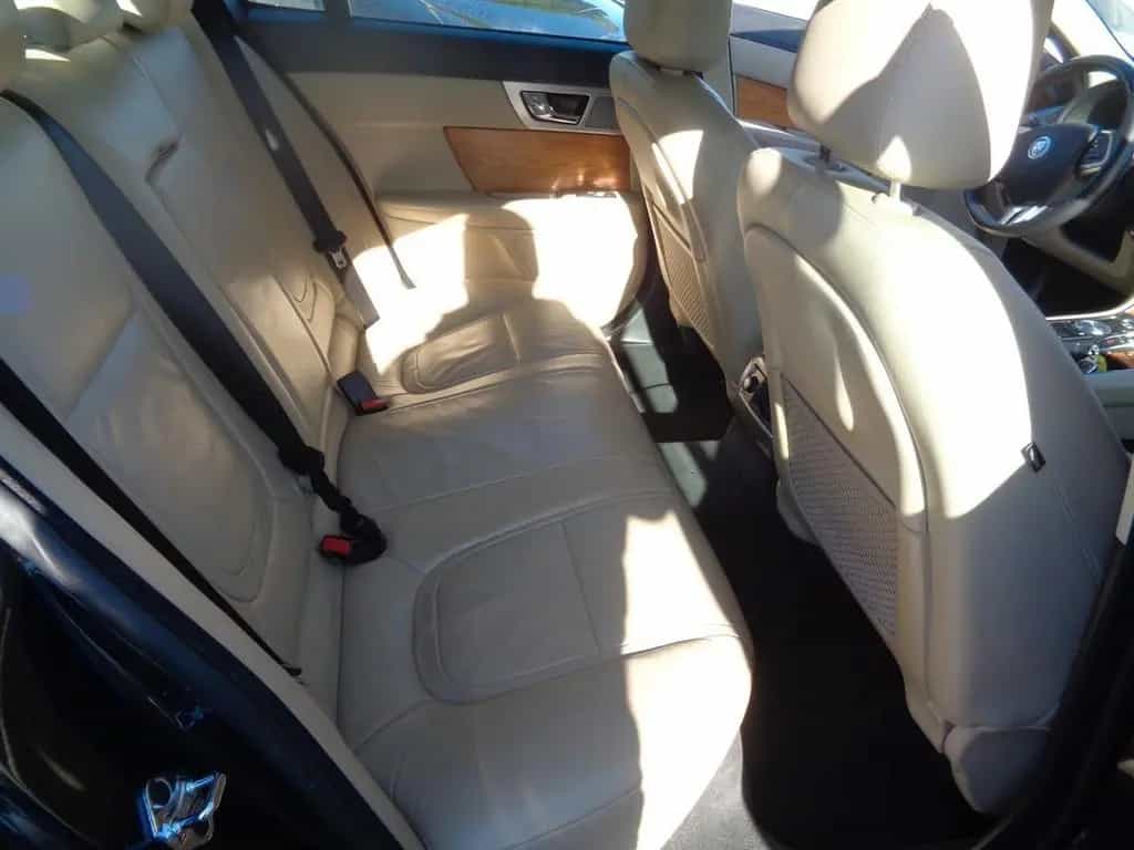 Jaguar XF 2.2 D 190 CV 01/2012-photo-9