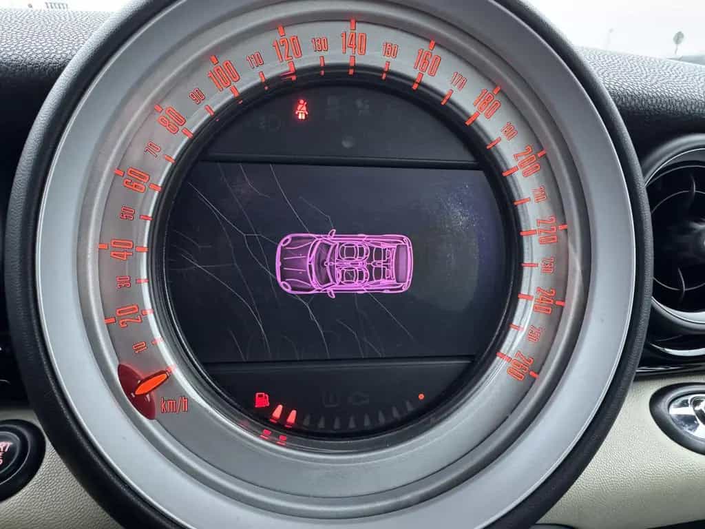 MINI Cooper S Cabrio H&K Xenon Navi Leder PDC 04/2013-photo-12