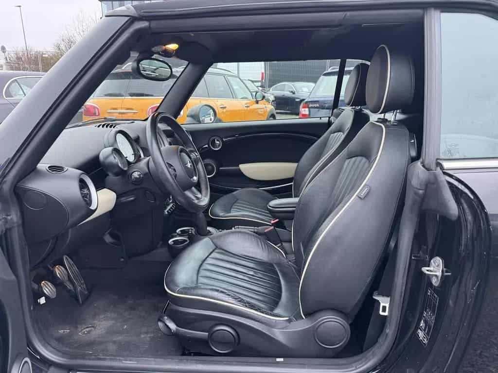MINI Cooper S Cabrio H&K Xenon Navi Leder PDC 04/2013-photo-7