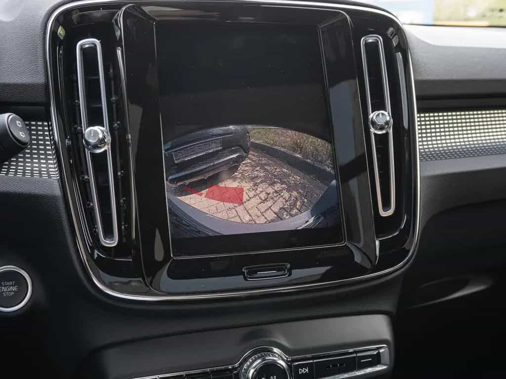 Volvo XC40 Ultimate Dark 2WD AHK Digitales Cockpit Mem 01/2023-photo-11
