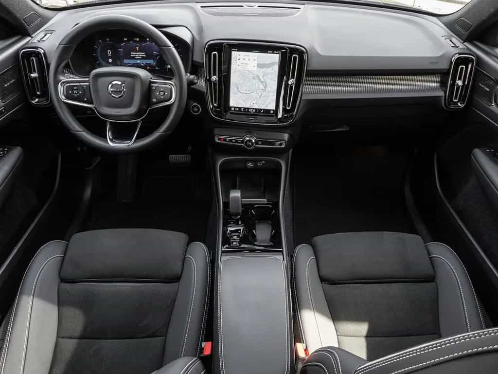 Volvo XC40 Ultimate Dark 2WD AHK Digitales Cockpit Mem 01/2023-photo-8