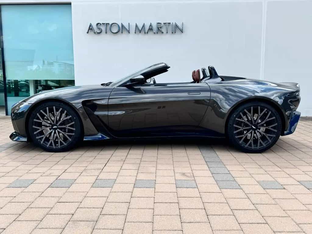 Aston Martin V12 Vantage /Q -Options/ 118 of 249 limited 04/2023-photo-1