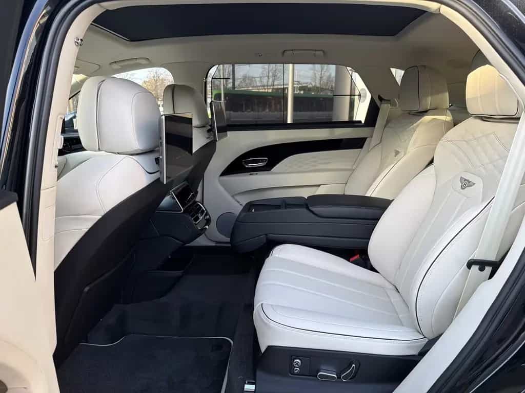 Bentley Bentayga EWB V8 Atelier *Touring*AHZV*RSE* null-photo-16