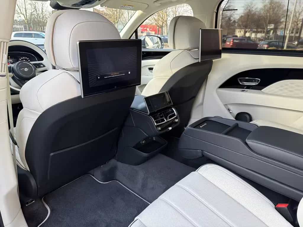 Bentley Bentayga EWB V8 Atelier *Touring*AHZV*RSE* null-photo-18