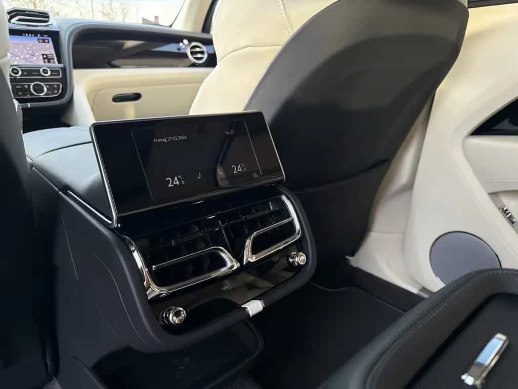 Bentley Bentayga EWB V8 Atelier *Touring*AHZV*RSE* null-photo-19