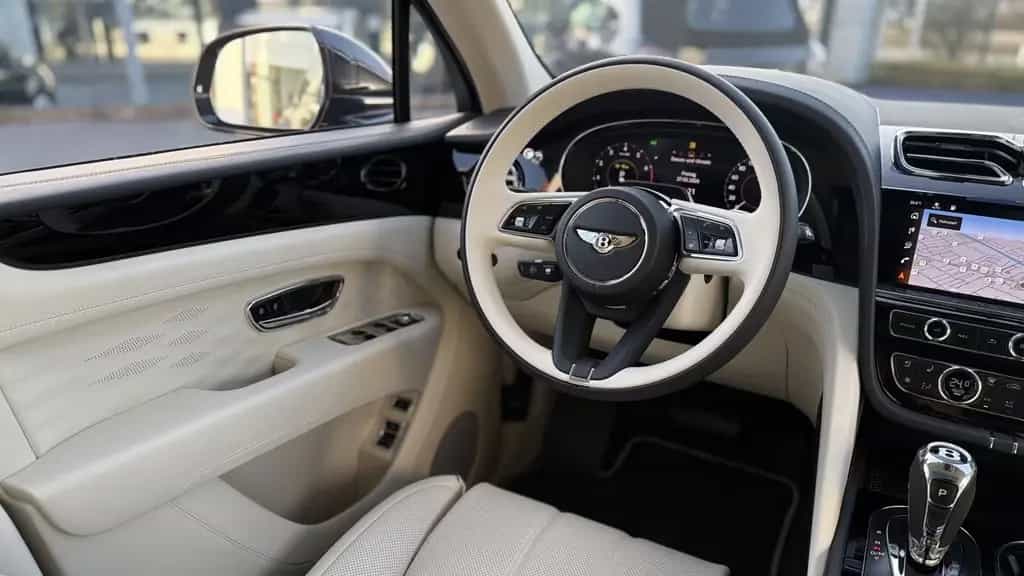 Bentley Bentayga EWB V8 Atelier *Touring*AHZV*RSE* null-photo-22