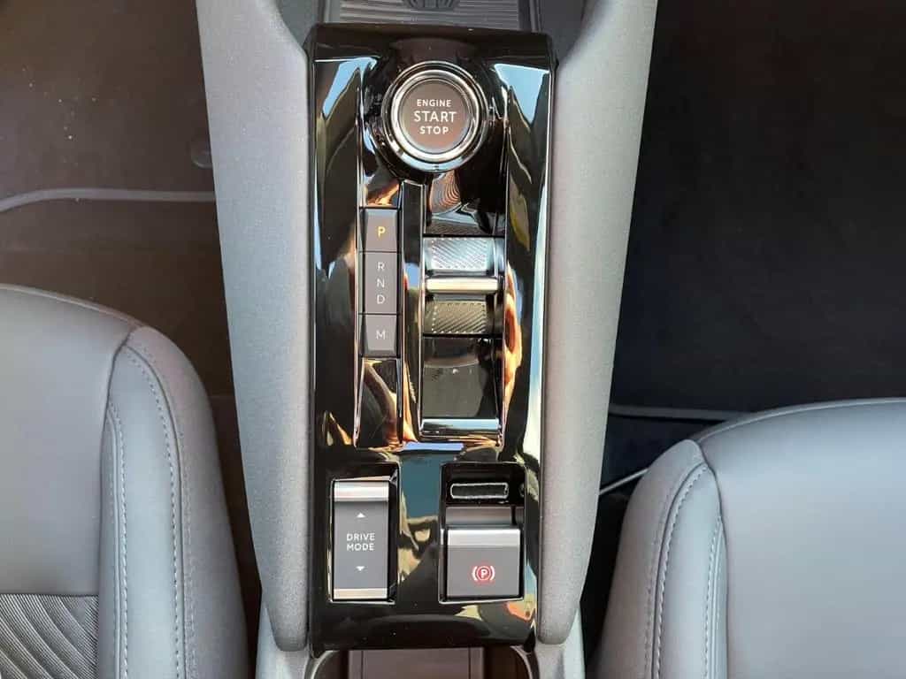 Alfa Romeo Junior Ibrida SPECIALE+SCHIEBEDACH+NAVI+ELSITZE+ 11/2025-photo-23