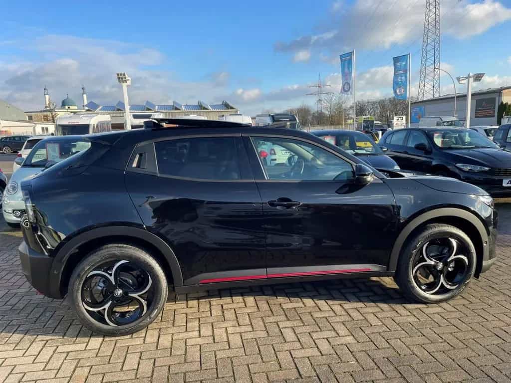 Alfa Romeo Junior Ibrida SPECIALE+SCHIEBEDACH+NAVI+ELSITZE+ 11/2025-photo-9