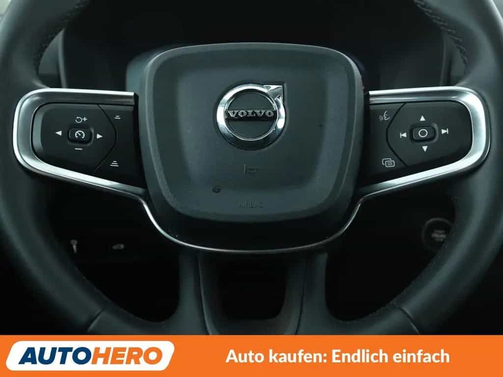 Volvo XC40 1.5 T2 Momentum 2WD*TEMPO*CAM*PDC*ALU* 02/2022-photo-18