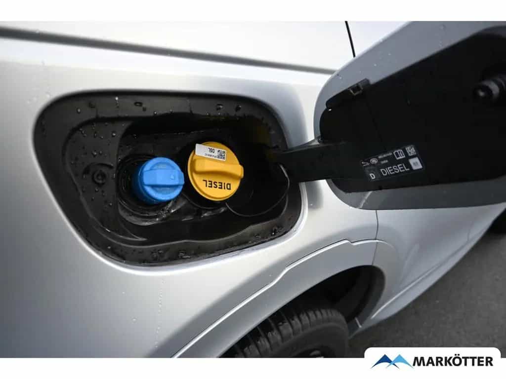 Land Rover Discovery Sport D200 HSE R-Dynamic ACC/HUD/Pano 08/2023-photo-35