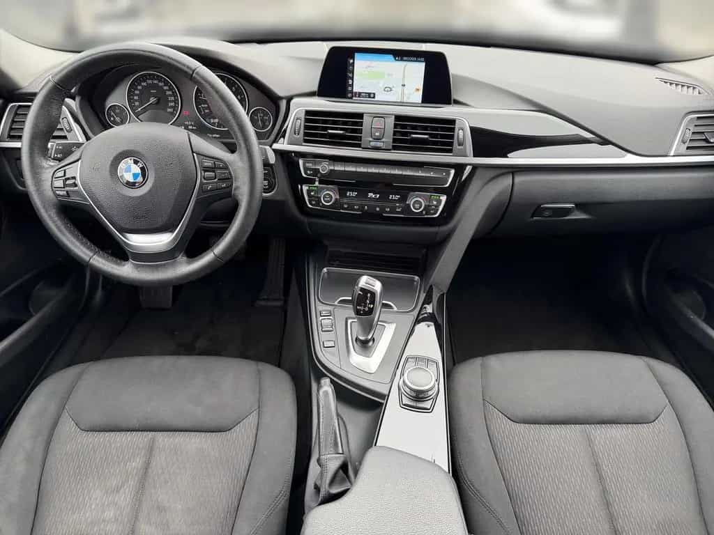 BMW 3 Series 320i Advantage Aut. LED Navi el. Heckklappe USB 06/2018-photo-11