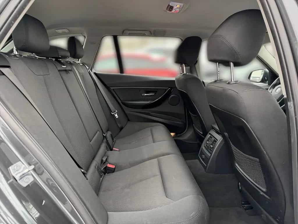 BMW 3 Series 320i Advantage Aut. LED Navi el. Heckklappe USB 06/2018-photo-12