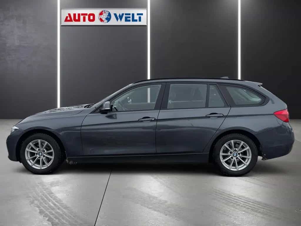 BMW 3 Series 320i Advantage Aut. LED Navi el. Heckklappe USB 06/2018-photo-5