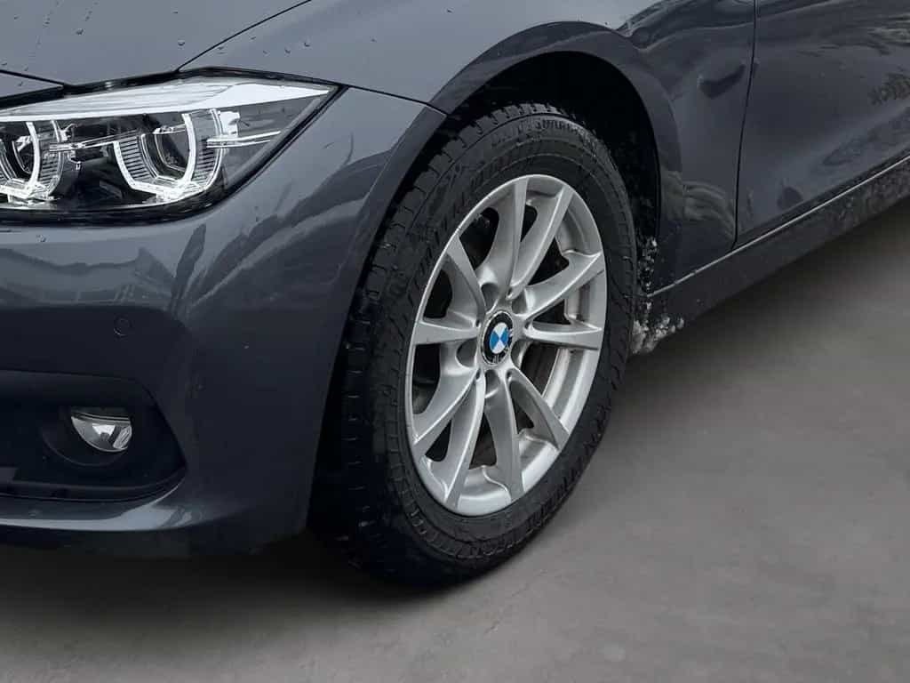 BMW 3 Series 320i Advantage Aut. LED Navi el. Heckklappe USB 06/2018-photo-7