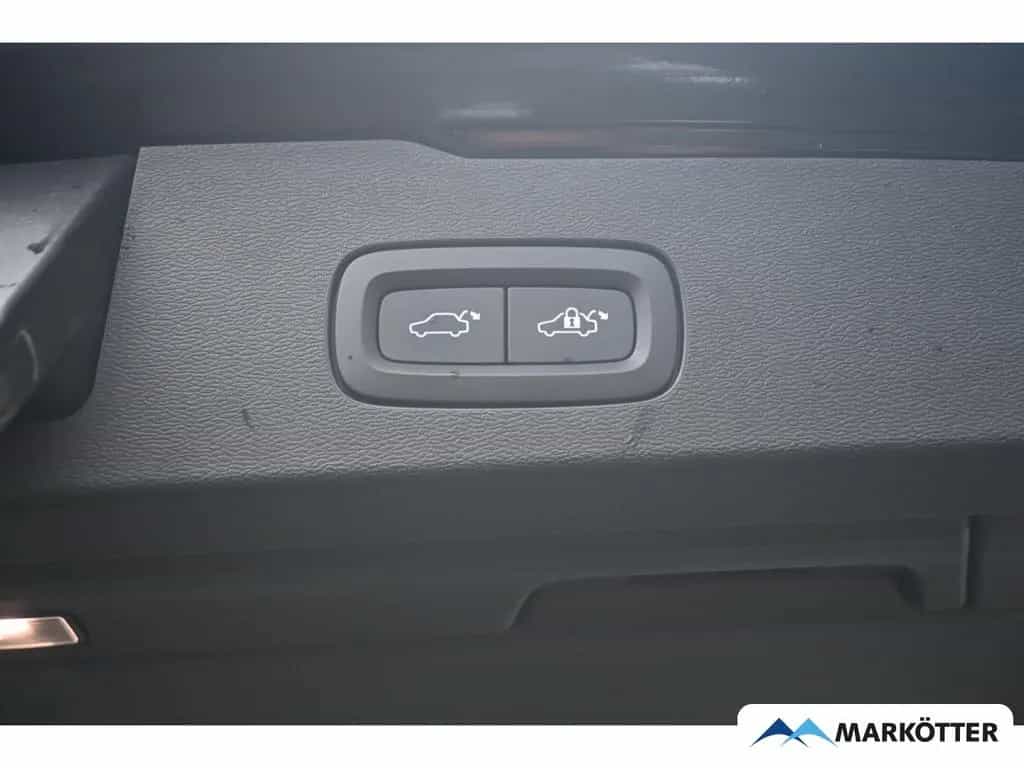 Volvo V60 B4 Plus Bright ACC/AHK/Memory/Schiebedach 12/2022-photo-18