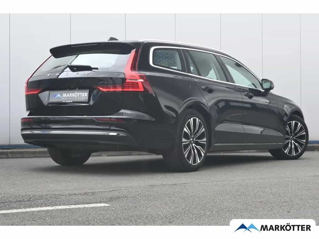 Volvo V60 B4 Plus Bright ACC/AHK/Memory/Schiebedach 12/2022-photo-2