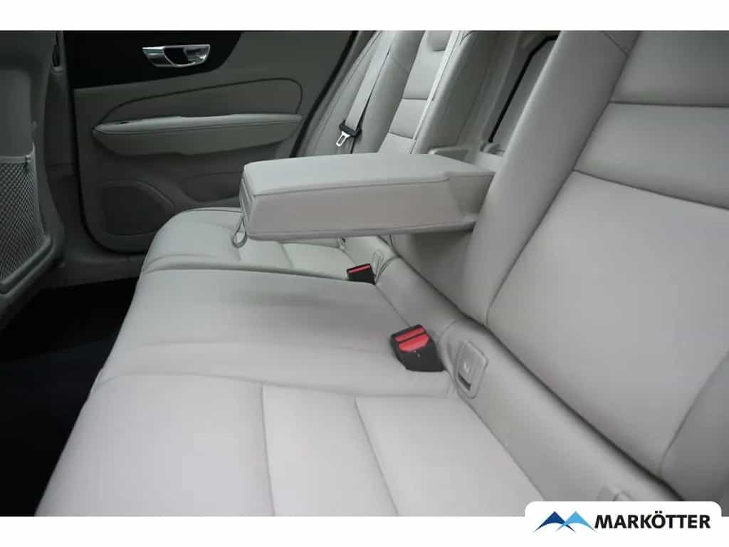 Volvo V60 B4 Plus Bright ACC/AHK/Memory/Schiebedach 12/2022-photo-21