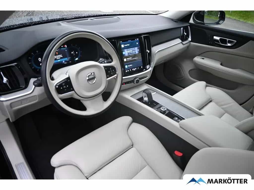 Volvo V60 B4 Plus Bright ACC/AHK/Memory/Schiebedach 12/2022-photo-5