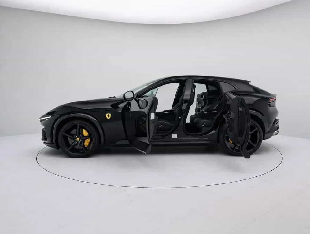 Ferrari Purosangue - FERRARI HAMBURG 12/2023-photo-13