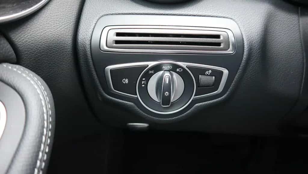 Mercedes-Benz C-Class 200 T-Modell Exclusive LED Navi Kamera 08/2018-photo-23