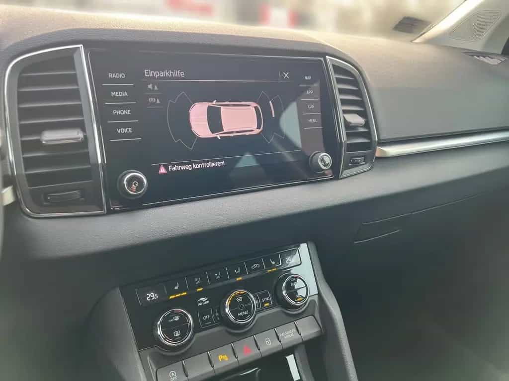 Skoda Karoq 1.5 TSI ACT Clever DSG+AUT+LED+Navi+PDC+LM 01/2022-photo-18