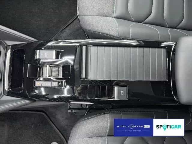 Citroën C4 1.2 PureTech 130 Max Aut. LED, NAVI 11/2023-photo-15