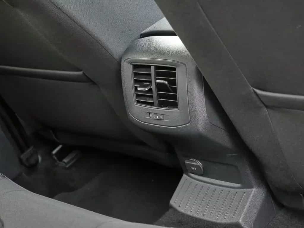 Volkswagen T-Roc 1.5 TSI United*RFK*Standhzg*Navi*BEATS*ACC 06/2020-photo-16