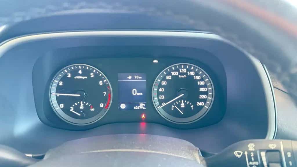 Hyundai TUCSON 1.6 Style 04/2019-photo-12