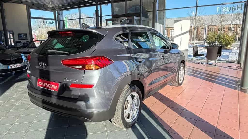 Hyundai TUCSON 1.6 Style 04/2019-photo-8