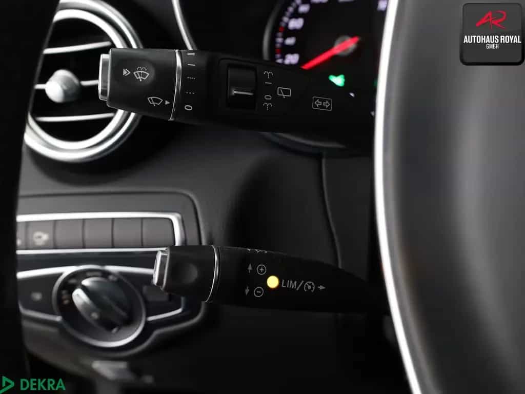Mercedes-Benz GLC-Class 250 d AMG OFFROAD KEYLESS,LEDILS,STANDHEIZ. 12/2016-photo-13