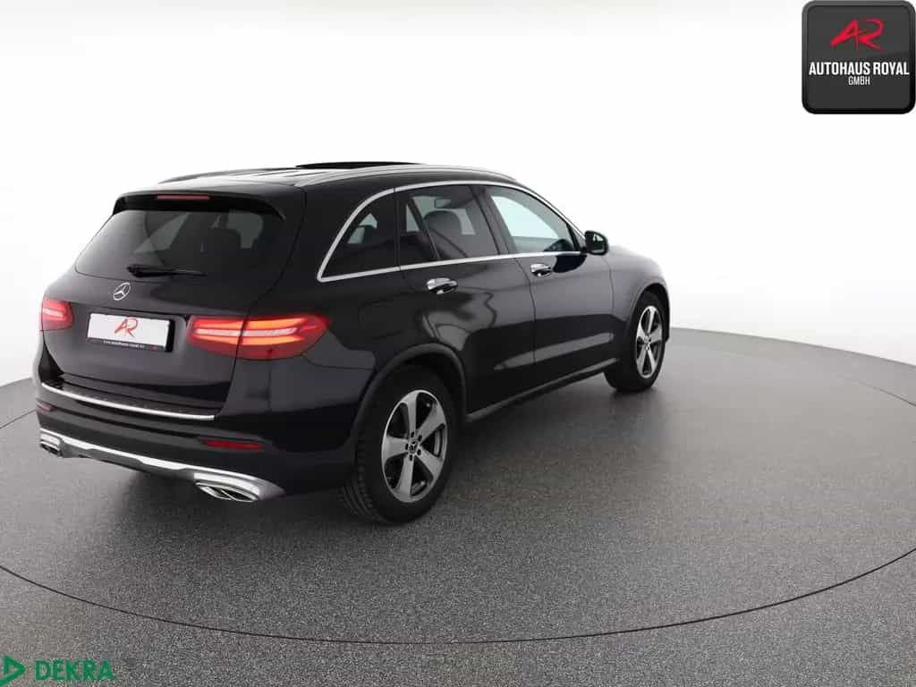 Mercedes-Benz GLC-Class 250 d AMG OFFROAD KEYLESS,LEDILS,STANDHEIZ. 12/2016-photo-4