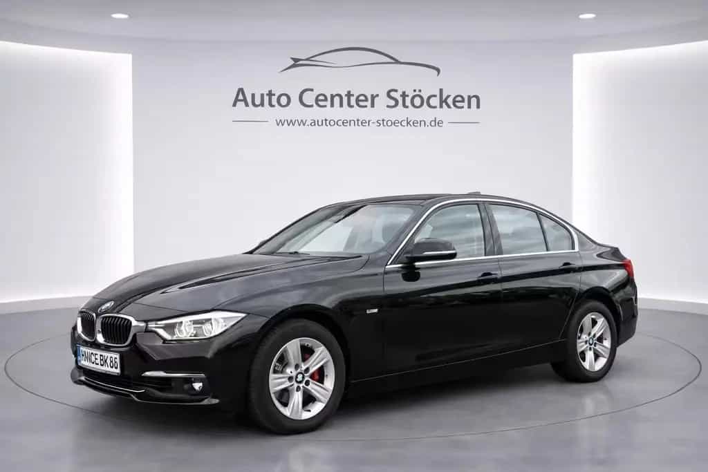 BMW 320 Lim. Luxury Line/Automatik/Leder/Navi/SSD/AHK 06/2018-photo-0